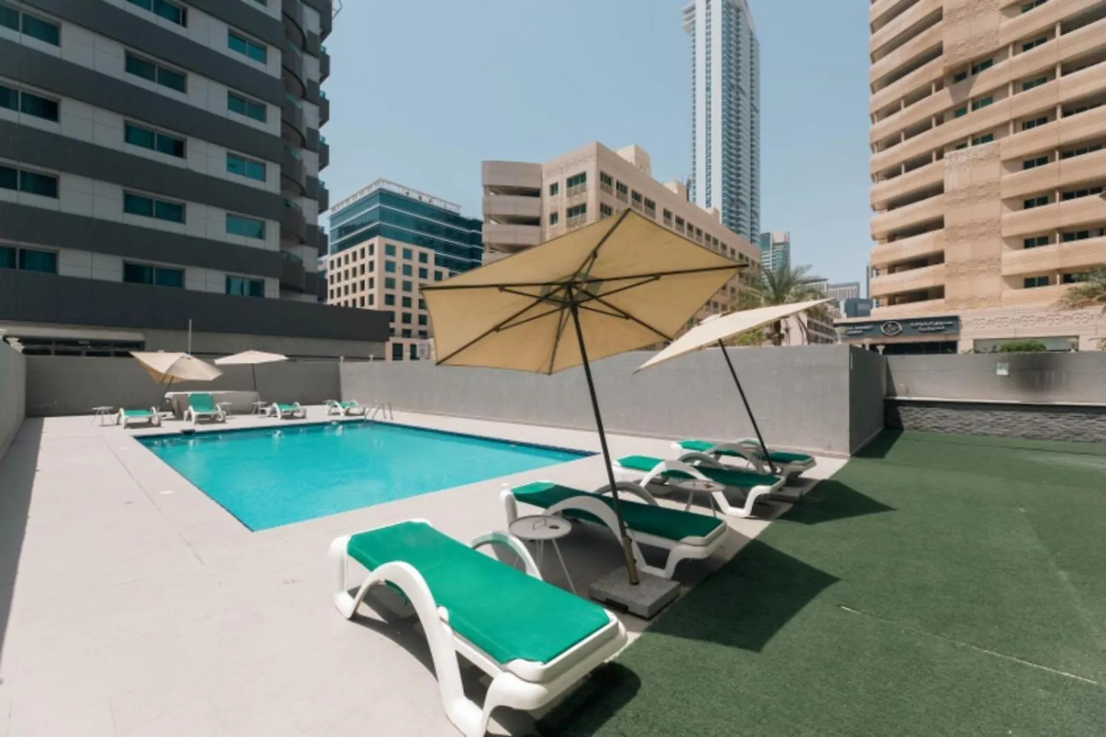 Studio Apartment With Stunning Marina Views Dubai United Arab Emirates