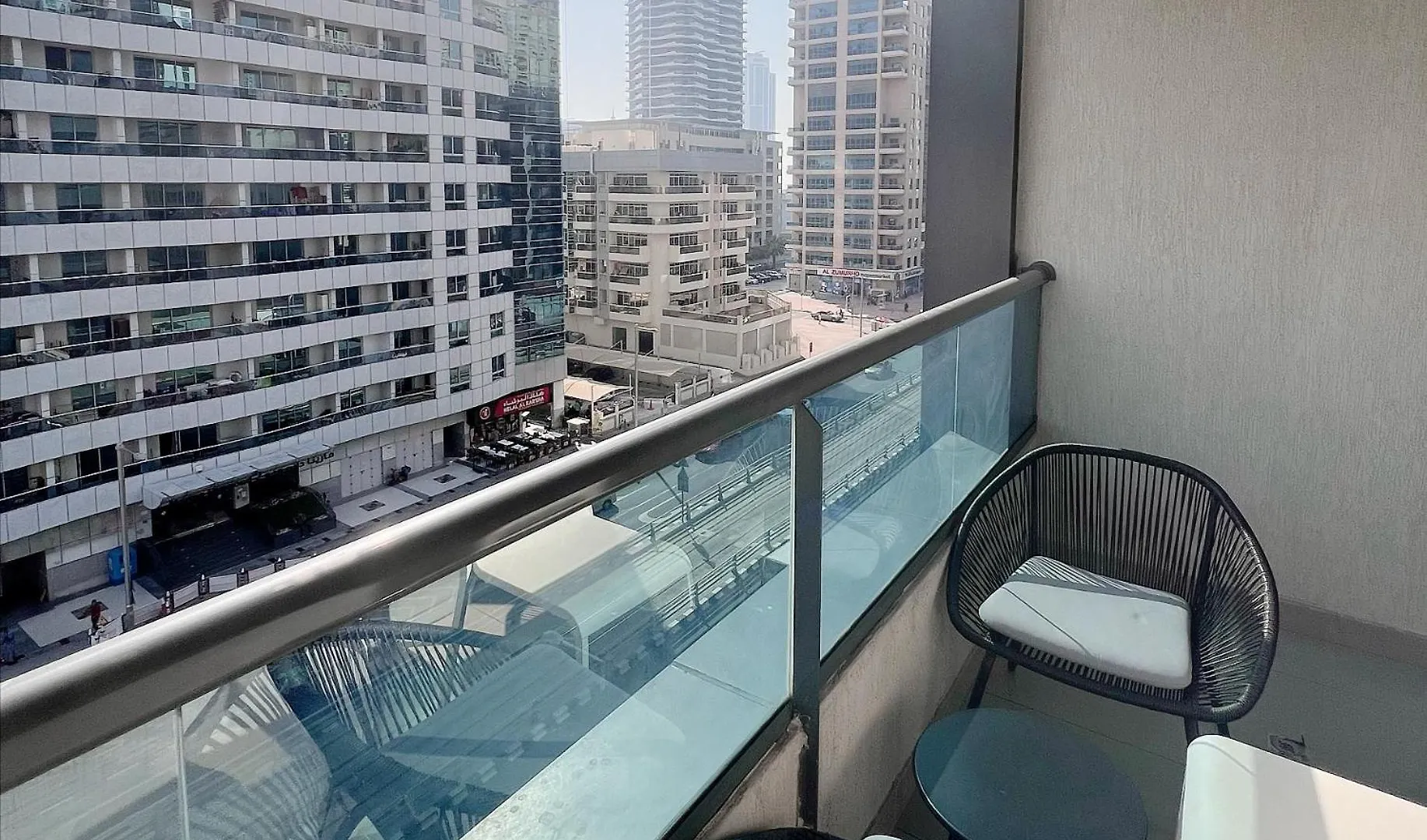 Studio Apartment With Stunning Marina Views Dubai